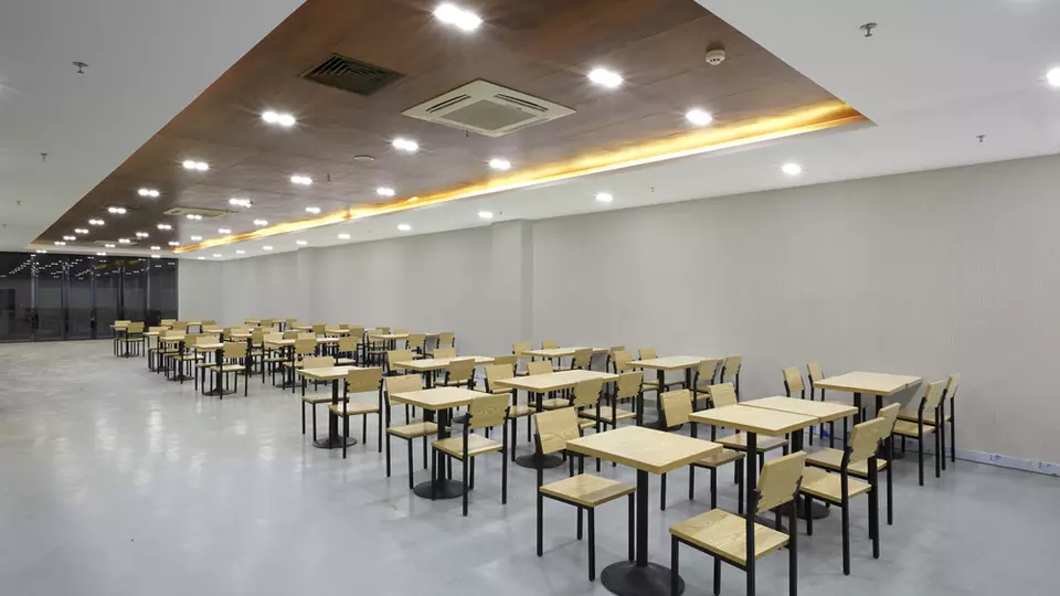 Adfors WC school